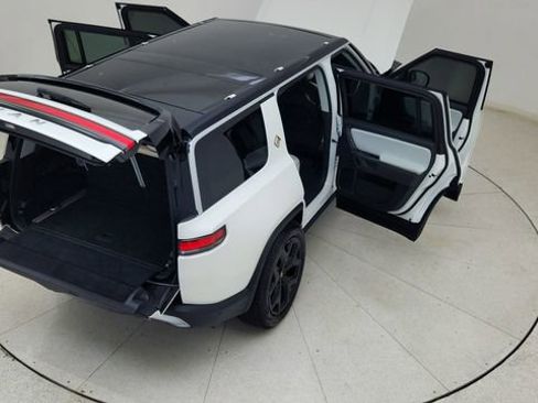 Used 2024 Rivian R1S Adventure AWD/4WD image 88