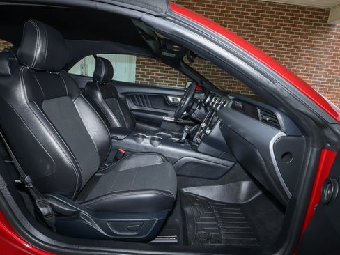 Used 2021 Ford Mustang GT Premium RWD image 28