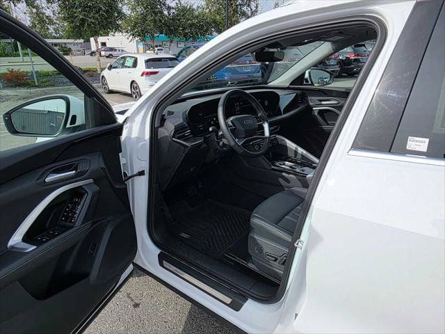 Used 2025 Audi Q5 Premium w/ Convenience Package AWD/4WD image 19