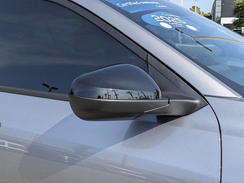 Used 2025 Chevrolet Trax RS w/ Driver Confidence Package FWD image 11