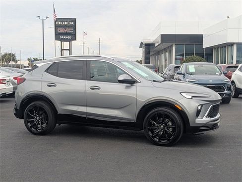 Used 2024 Buick Encore GX Sport Touring w/ Experience Buick Package image 2