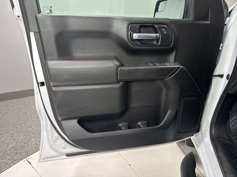 Used 2021 Chevrolet Silverado 1500 Custom w/ Rally Edition image 8