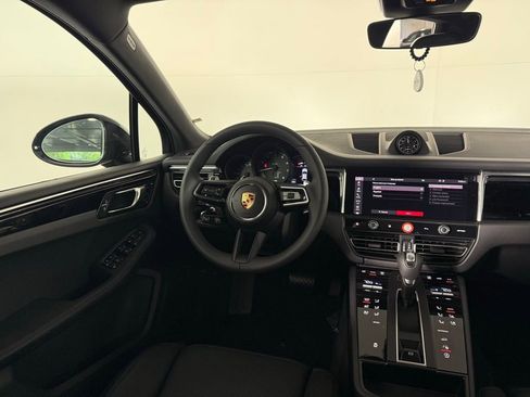 New 2026 Porsche Macan image 19
