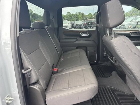 Used 2025 Chevrolet Silverado 1500 RST AWD/4WD image 15