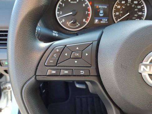 Used 2025 Nissan Sentra S FWD image 29