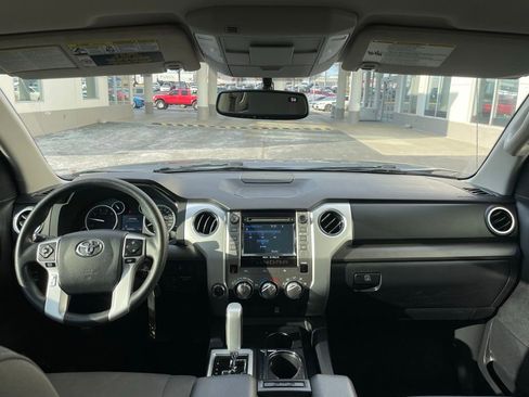 Used 2016 Toyota Tundra SR5 image 10
