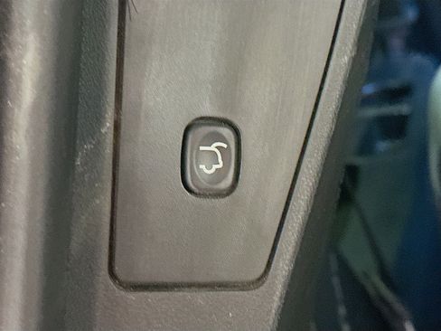 Used 2019 Dodge Grand Caravan GT image 32