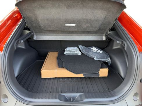 New 2026 Subaru Uncharted Premium FWD image 17