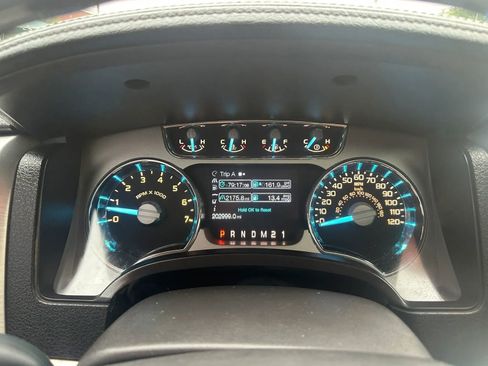 Used 2011 Ford F150 Platinum AWD/4WD image 34