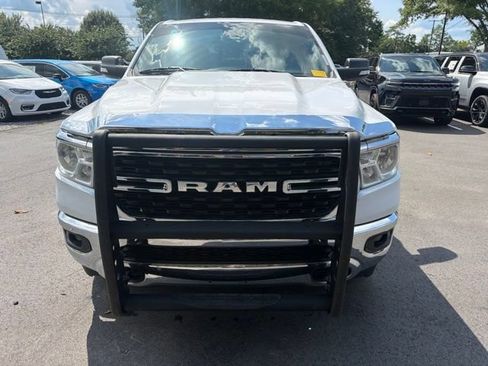 Used 2022 RAM 1500 Big Horn AWD/4WD image 9