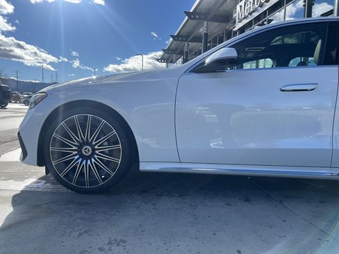 New 2026 Mercedes-Benz E 350 4MATIC Sedan image 9