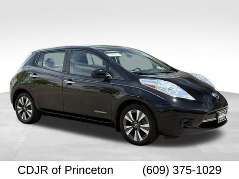 Used 2016 Nissan Leaf SV w/ Premium Package FWD image 1