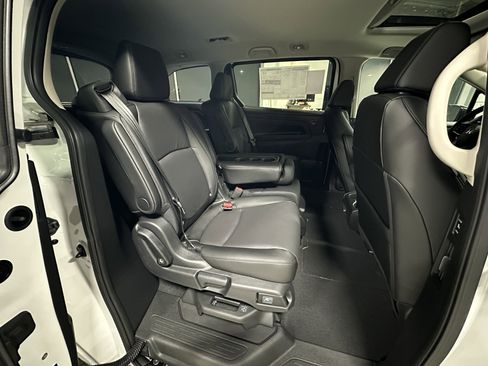 New 2026 Honda Odyssey EX-L image 24