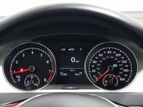 Used 2017 Volkswagen Golf Wolfsburg Edition image 18