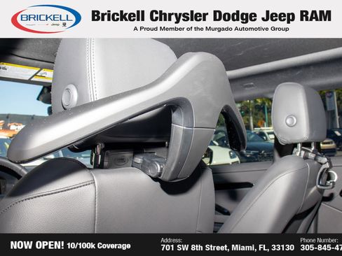 Used 2025 Land Rover Range Rover Evoque S image 19