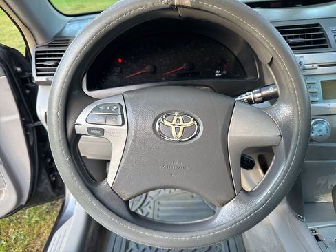 Used 2009 Toyota Camry LE FWD image 40
