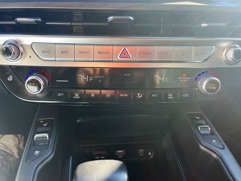 Used 2023 Kia Telluride EX X-Line image 16