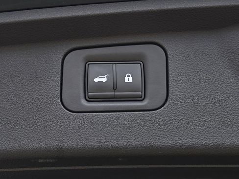 Used 2025 Nissan Armada SL w/ Captain's Chari Seat Package RWD image 8