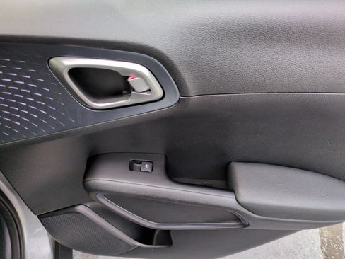 Used 2024 Kia Soul EX FWD image 27