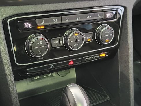 Used 2018 Volkswagen Atlas SEL image 23