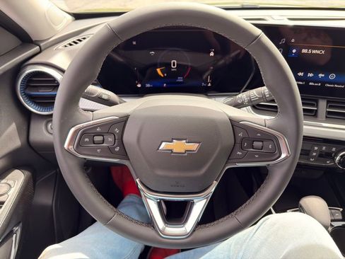 New 2026 Chevrolet Trax LT FWD image 34