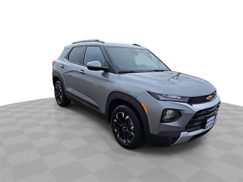 Certified 2023 Chevrolet TrailBlazer LT image 2