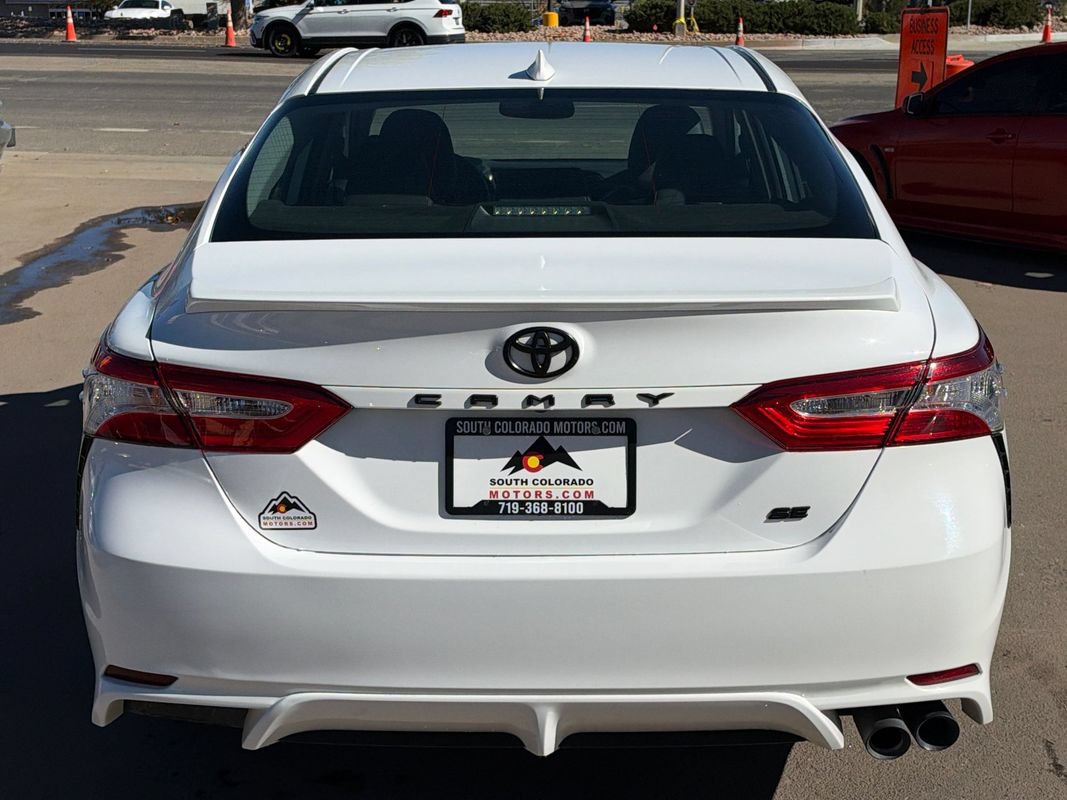 Used 2020 Toyota Camry SE w/ Convenience Package FWD image 6