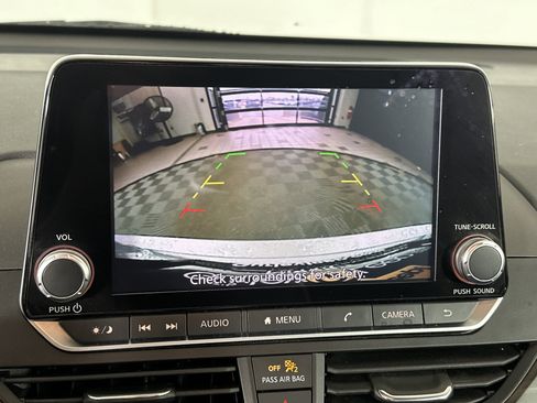 Used 2024 Nissan Altima 2.5 SV image 19