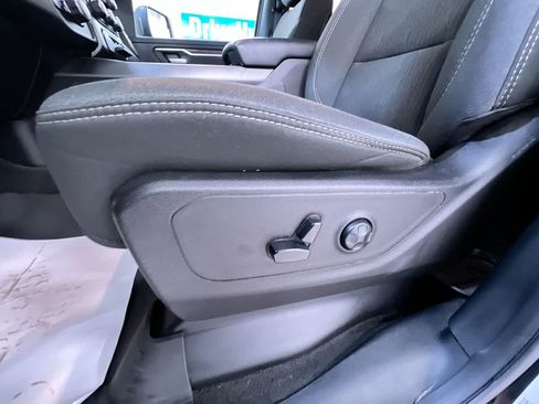 Used 2019 RAM 1500 Big Horn AWD/4WD image 13