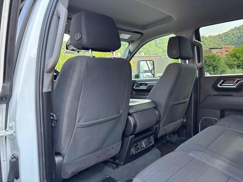 Used 2025 Chevrolet Silverado 2500 LT w/ Convenience Package AWD/4WD image 22