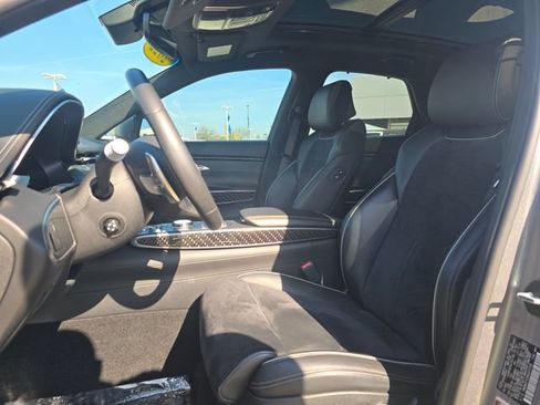 Used 2022 Genesis GV70 3.5T Sport w/ Sport Prestige Package AWD/4WD image 12