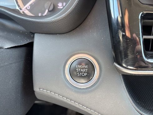 Certified 2024 Toyota Highlander LE image 11