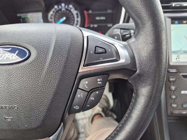 Used 2019 Ford Fusion Titanium AWD/4WD image 19