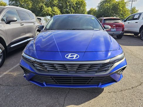 Certified 2025 Hyundai Elantra Sport image 6