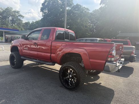 Used 2013 Toyota Tacoma 4x4 Access Cab w/ SR5 Pkg image 2