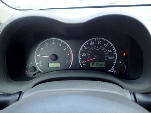 Used 2010 Toyota Corolla LE image 14