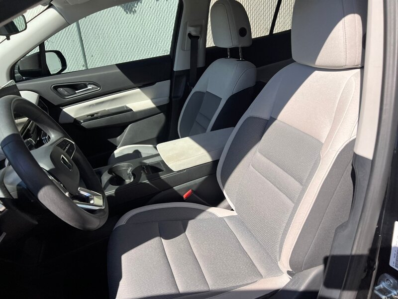 Used 2025 Honda Prologue Eco image 15