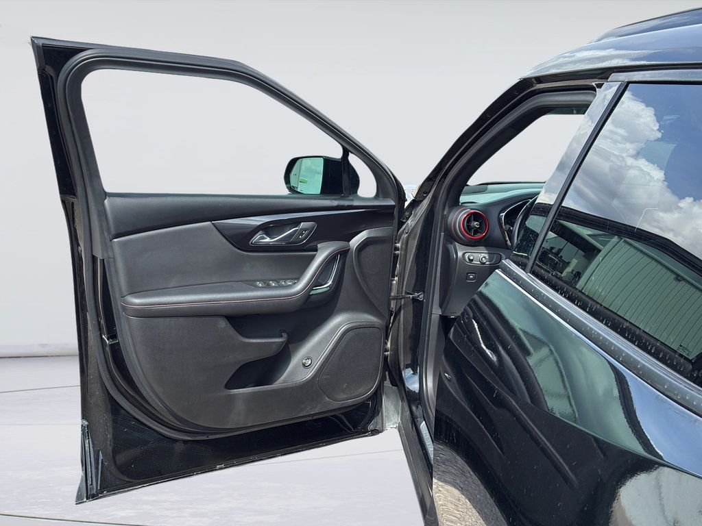 Used 2020 Chevrolet Blazer RS w/ LPO, Floor Liner Package FWD image 20