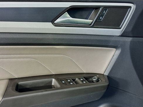 Used 2023 Volkswagen Atlas Cross Sport SEL image 19