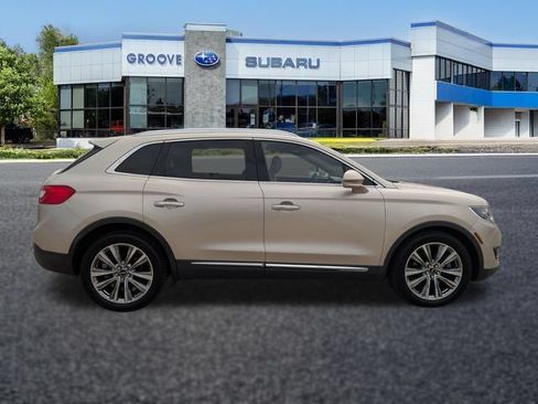 Used 2017 Lincoln MKX Reserve AWD/4WD image 7
