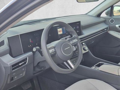 Used 2025 Hyundai Sonata SEL FWD image 8