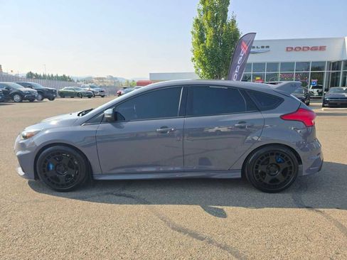 Used 2017 Ford Focus RS AWD/4WD image 2