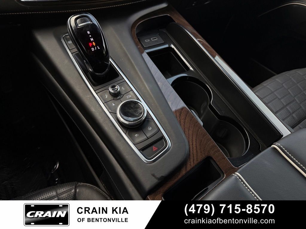Used 2023 Cadillac Escalade Premium Luxury Platinum w/ LPO, Floor Liner Package AWD/4WD image 18