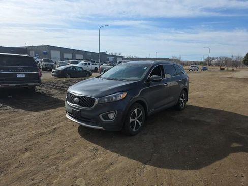 Used 2016 Kia Sorento EX w/ EX Premium Package image 5
