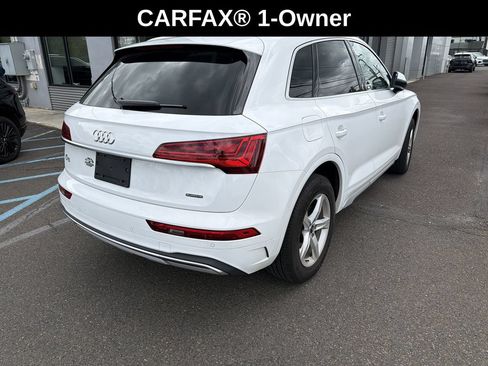 Used 2024 Audi Q5 2.0T Premium w/ Convenience Package AWD/4WD image 2