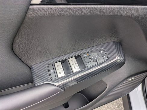 New 2025 Mitsubishi Outlander ES image 14