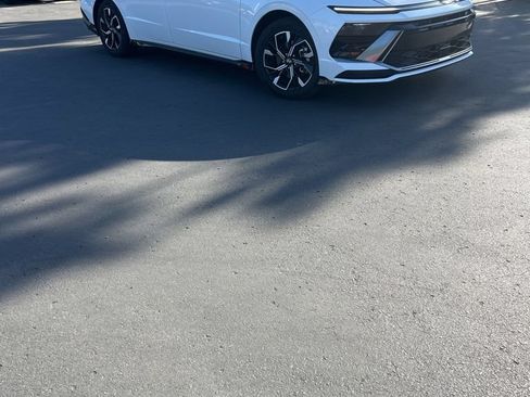 Used 2025 Hyundai Sonata SEL FWD image 5