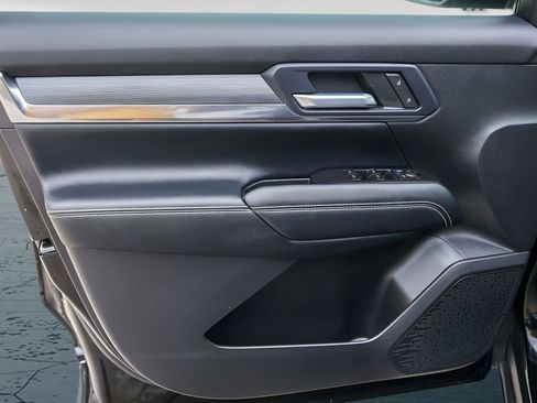 Used 2026 GMC Terrain Elevation image 23