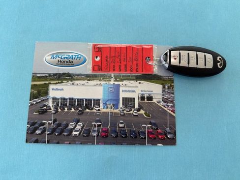 Used 2018 INFINITI QX60 Luxe w/ Deluxe Technology Package image 3