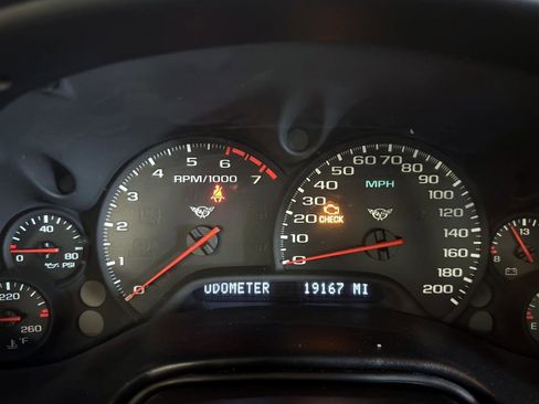 Used 1997 Chevrolet Corvette Coupe w/ Memory Pkg image 74